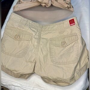 Bongo Lightweight Tan Beige Cargo Shorts Roll Cuffs ~ Women’s Size 3